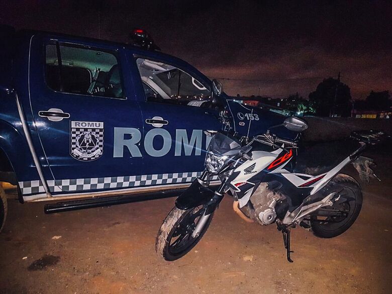 GCM recupera moto roubada no Miguel Badra