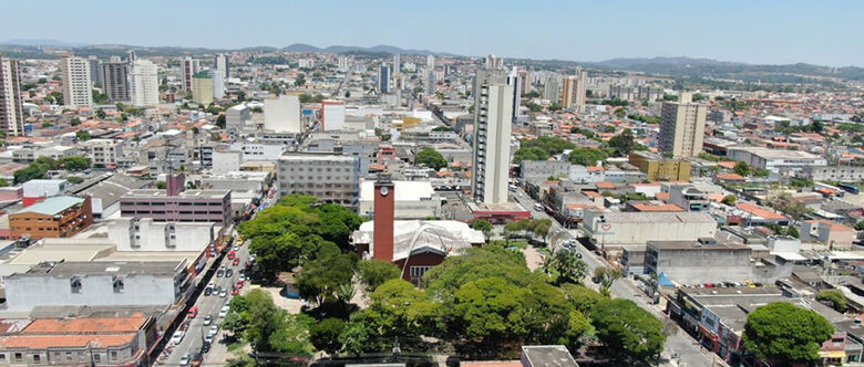 Suzano está entre os cinco municípios que mais avançam no País