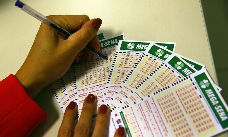 Apostas podem ser feitas até as 19h nas lotéricas de todo o país