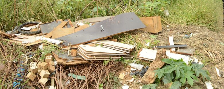 Vila Fátima cobra limpeza de terreno da Companhia de Transmissão de Energia