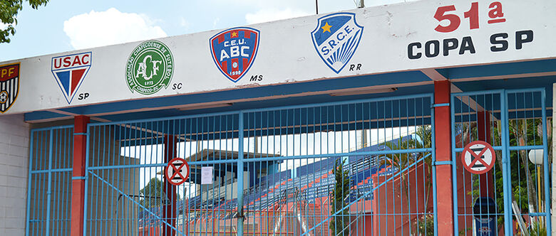 Estádio do Usac passa por revitalização e melhorias no gramado