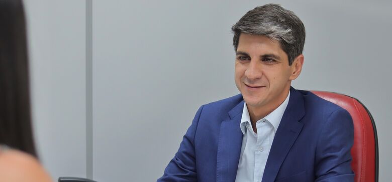 Alex Santos, chefe da pasta, apresentou principais ações realizadas ao longo dos três primeiros meses do ano