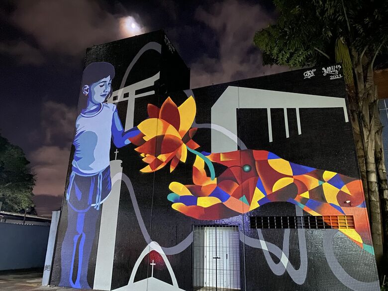 Painel ‘Desperta Cidade das Flores’ é concluído