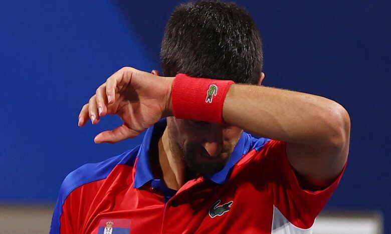 Djokovic é derrotado por Zverev e dá adeus ao ouro olímpico em Tóquio