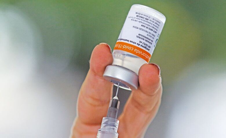 Região recebe nesta quinta novo lote com 106,9 mil doses de imunizantes contra Covid-19