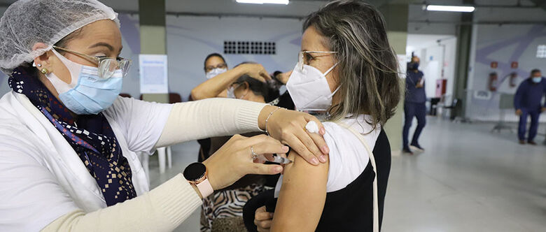 Trabalhadores da Coleta Seletiva são imunizados contra a Covid-19