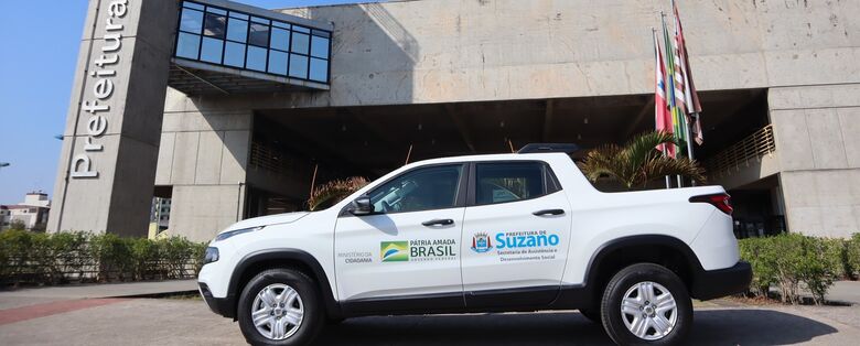 Assistência Social de Suzano recebe doação de novo veículo