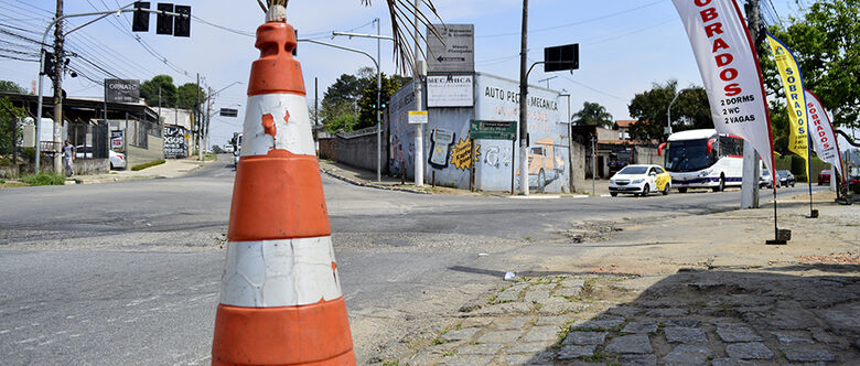 Rotatória deverá ser implantada entre as Estradas dos Fernandes e Santa Mônica em Suzano
