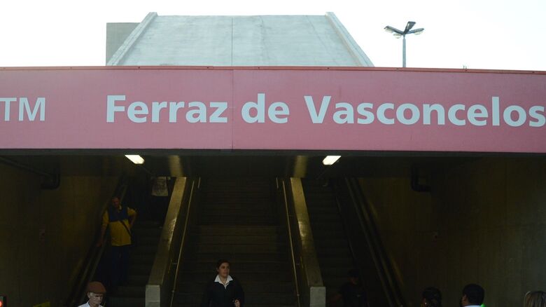 Estação de Ferraz ganha geloteca em homenagem ao Dia da Consciência Negra
