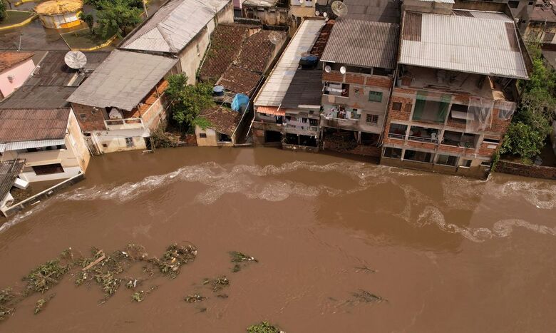 'Maior desastre natural da história', diz governador da Bahia