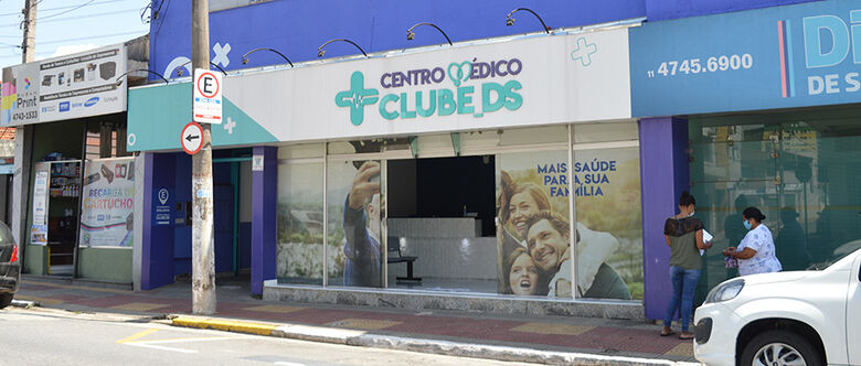 Público pode agendar um exame para detectar a nova cepa do vírus causador da gripe. Várias cidades do Brasil estão em alerta com a doença