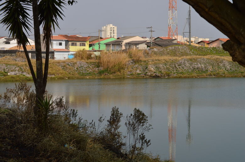 Jovem morre afogado na Lagoa Azul, em Suzano