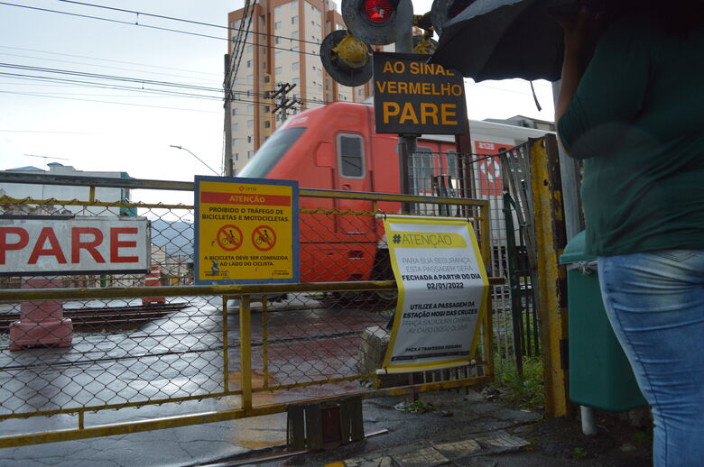Fechamento da passagem em nível próximo a estação de Mogi é definido para 1º de julho