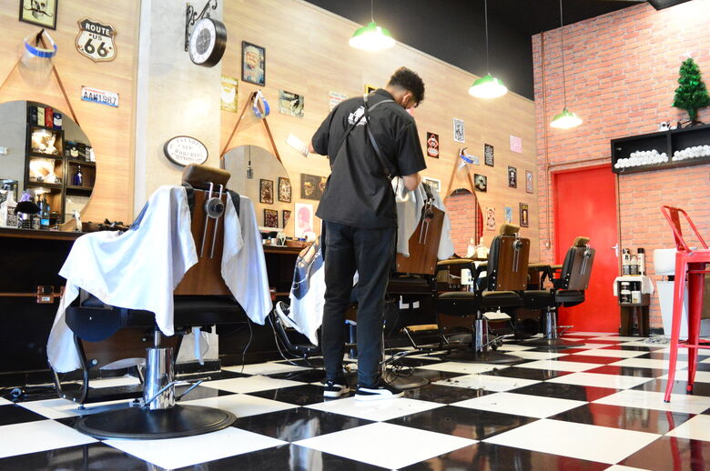 Salões reforçam medidas, mas temem novo fechamento