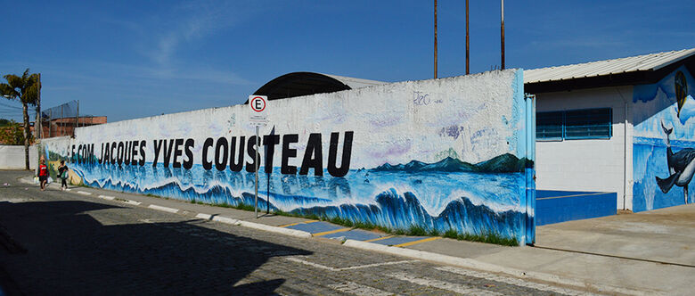 Jacques Yves Cousteau foi uma das unidades citadas pela diretora