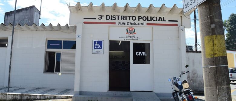 Equipes do 3º Distrito Policial de Mogi das Cruzes realizaram mandado de busca e apreensão