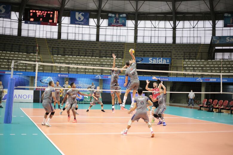 Fundo Social promove troca de ingressos do Suzano Vôlei a partir desta quarta-feira