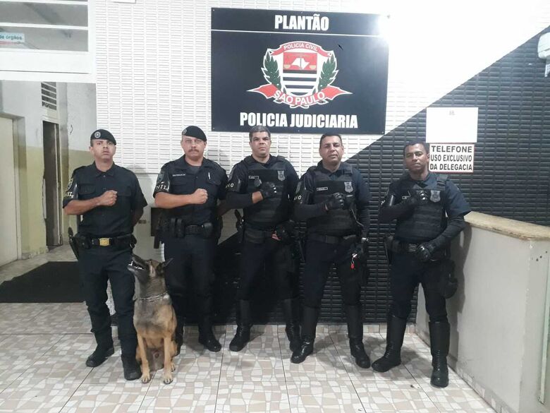 Equipe da Romo da GCM de Ferraz localiza drogas na Vila Alaíde
