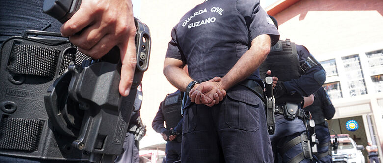 Sexta Turma do Superior Tribunal de Justiça (STJ) reforçou o entendimento de que a guarda municipal, por não estar entre os órgãos de segurança pública previstos pela Constituição Federal, não pode exercer atribuições das polícias civis e militares