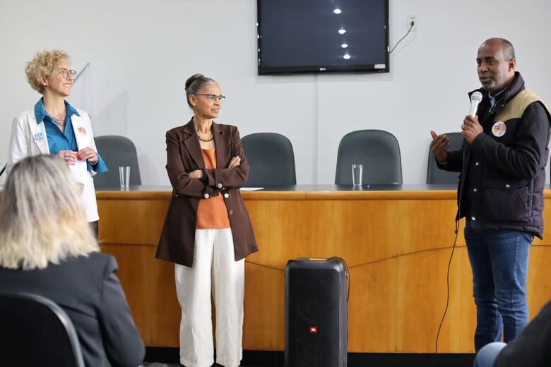 Lilian Diniz divulga candidatura à Alesp com a presença de Marina Silva