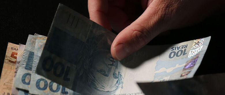 Projeto da Lei Orçamentária de 2023 enviado ao Congresso prevê aumento de R$ 8,00 para piso nacional