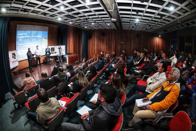 Vigilância realizou capacitação para 60 profissionais