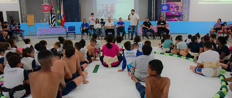 8º Campeonato Interescolar de Sumô é realizado em Suzano