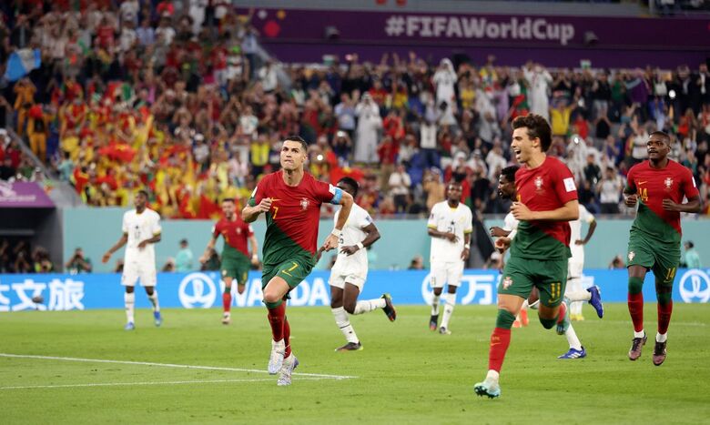 Com gol histórico de Cristiano Ronaldo, Portugal vence Gana por 3 a 2
