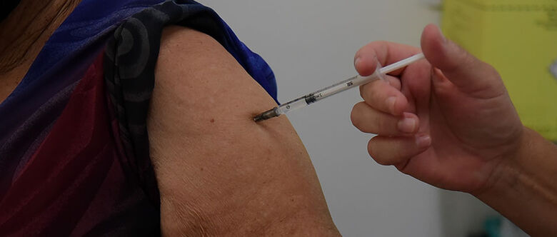 Público-alvo desta primeira etapa de vacinação são moradores com 70 anos ou mais