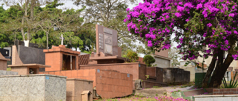 Serviços funerários nas cidades são concedidos por empresas privadas, conforme levantamento feito pelo DS nesta semana na região 