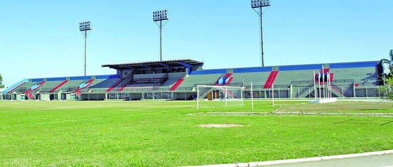 Nos seis primeiros minutos de jogo, o Usac fez pressão e tentou o gol