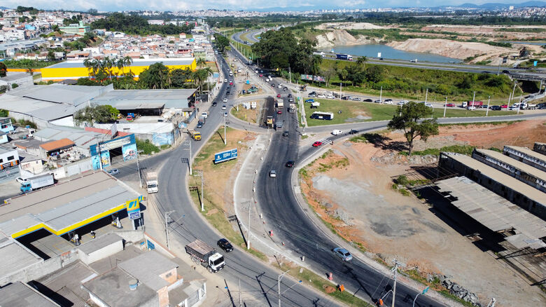 Itaquá expande trecho da estrada Governador Mario Covas em quatro faixas para desafogar trânsito