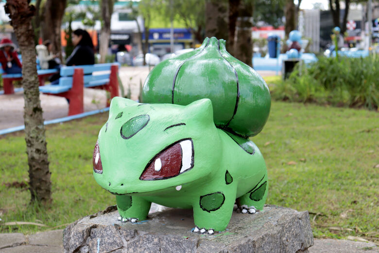 Praça dos Expedicionários e esculturas de Pokémon são revitalizadas