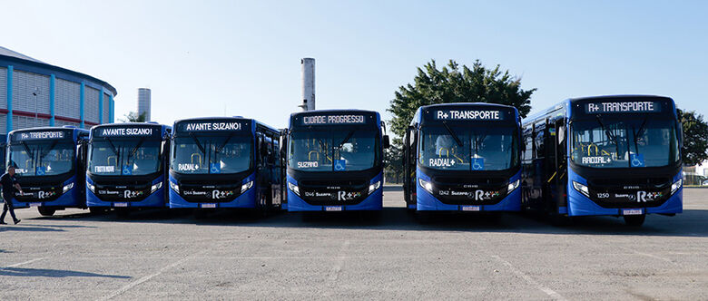 Ashiuchi fez apresentação de novos ônibus que vão integrar a frota do transporte público na cidade