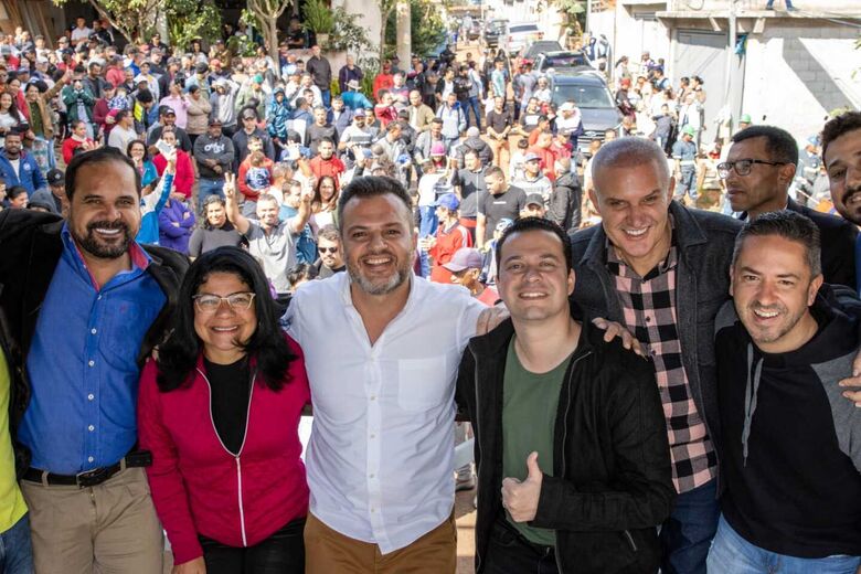 Itaquá assina ordem de serviço de R$ 27 mi para infraestrutura de 22 ruas do Parque Viviane