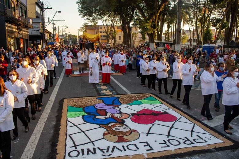 Encontro de Tapetes de Corpus Christi deve reunir mais de 10 mil pessoas em Itaquá nesta quinta (8)