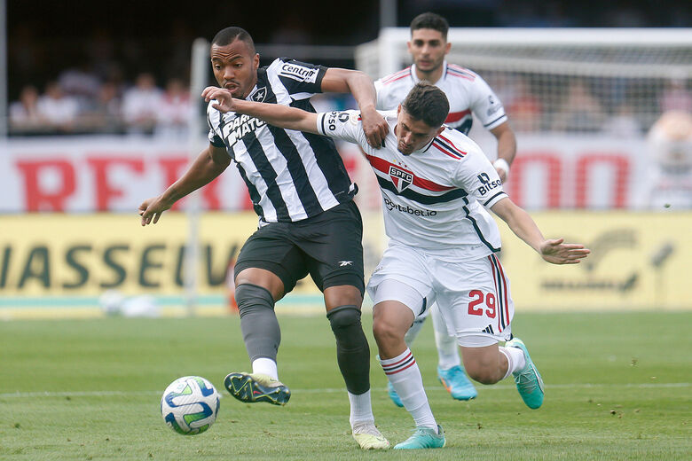 Botafogo e São Paulo ficaram no 0 a 0