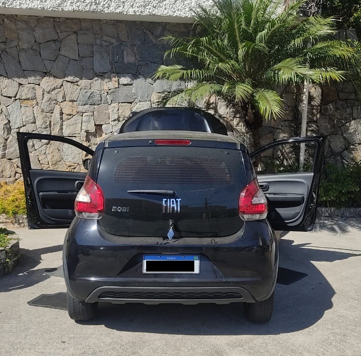 Fiat Mobi era usado pelos golpistas nas vendas dos ovos