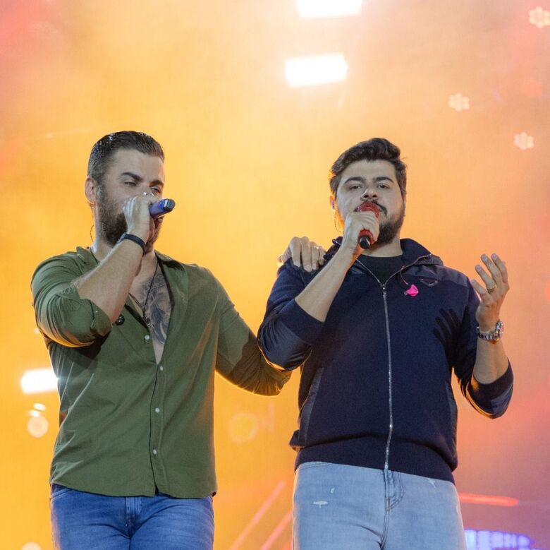 Zé Neto e Cristiano sacudiram Itaquá no quarto dia de Rodeio