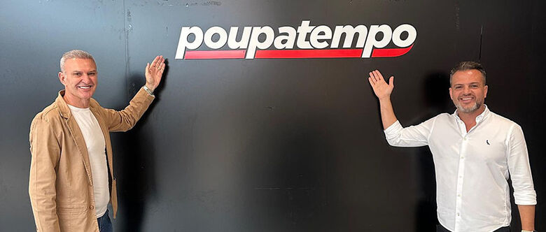 Boigues publicou nas redes sociais foto em frente ao novo espaço do Poupatempo