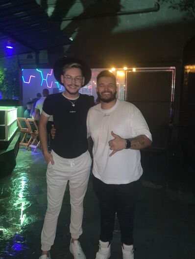 Cantor Igor Leandro participa de show sertanejo