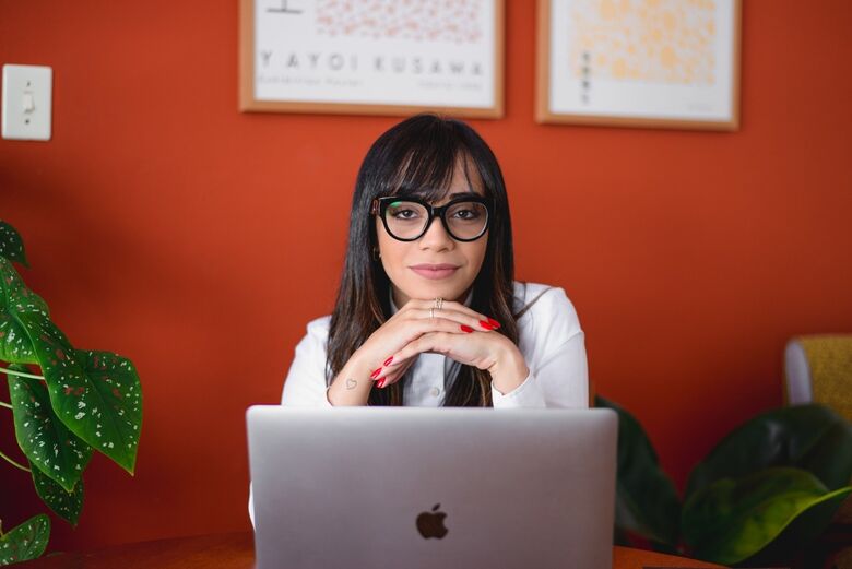 Golpe na internet: Entenda o caso da suspeita de se passar por guru espiritual