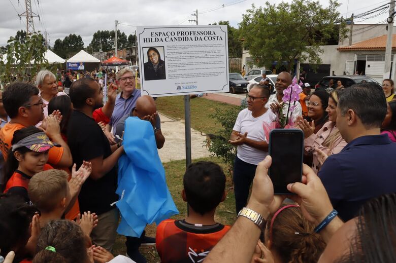 Espaço tem 1.427,75 metros e conta com pistas abertas de corrida e caminhada, um parquinho e campo de futebol