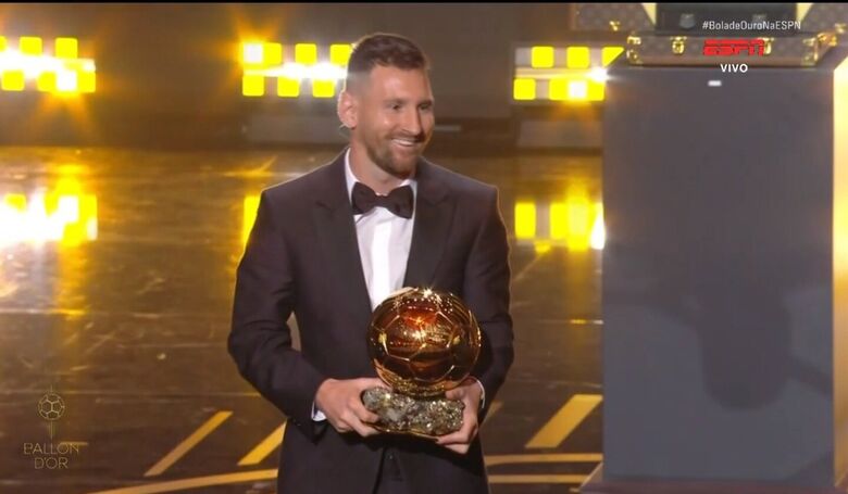 Messi conquista a 8ª Bola de Ouro