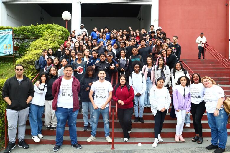 1ª Conferência Municipal de Juventude de Itaquaquecetuba elege representantes para etapa estadual