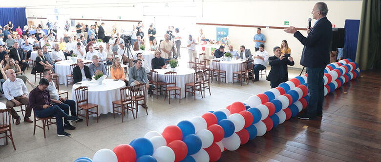 Evento com secretário estadual de Desenvolvimento Econômico reúne 300 empreendedores