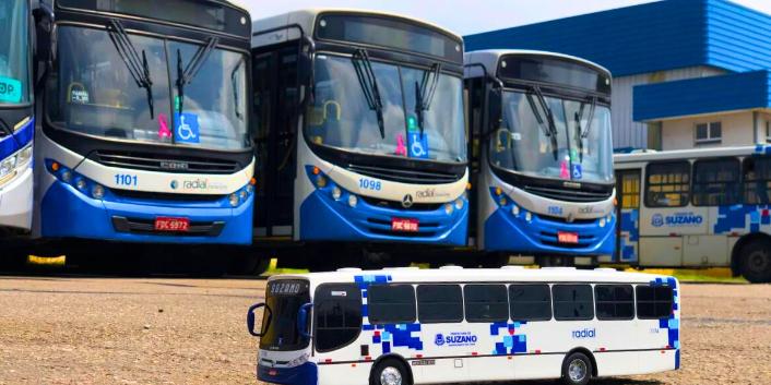 Terminal Norte de Suzano recebe exposição de miniaturas de ônibus