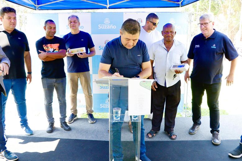 Prefeitura lança as obras de revitalização de praça na Vila Maluf