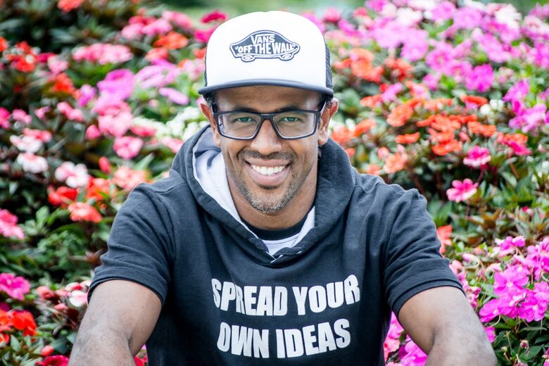 Sacolinha fará distribuição gratuita de livros