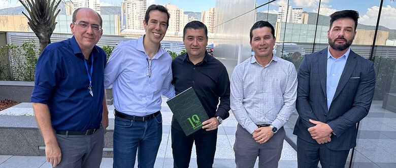 Secretário foi recebido por prefeitos